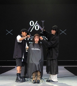 icon with a hand catching a water droplet